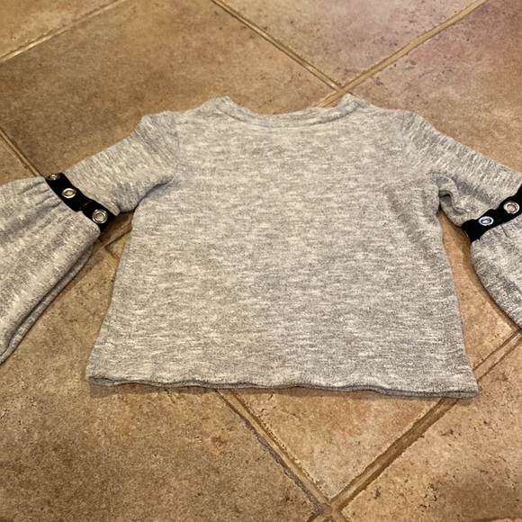 MIA New York kids gray long flared sleeve size 5 - Picture 4 of 5